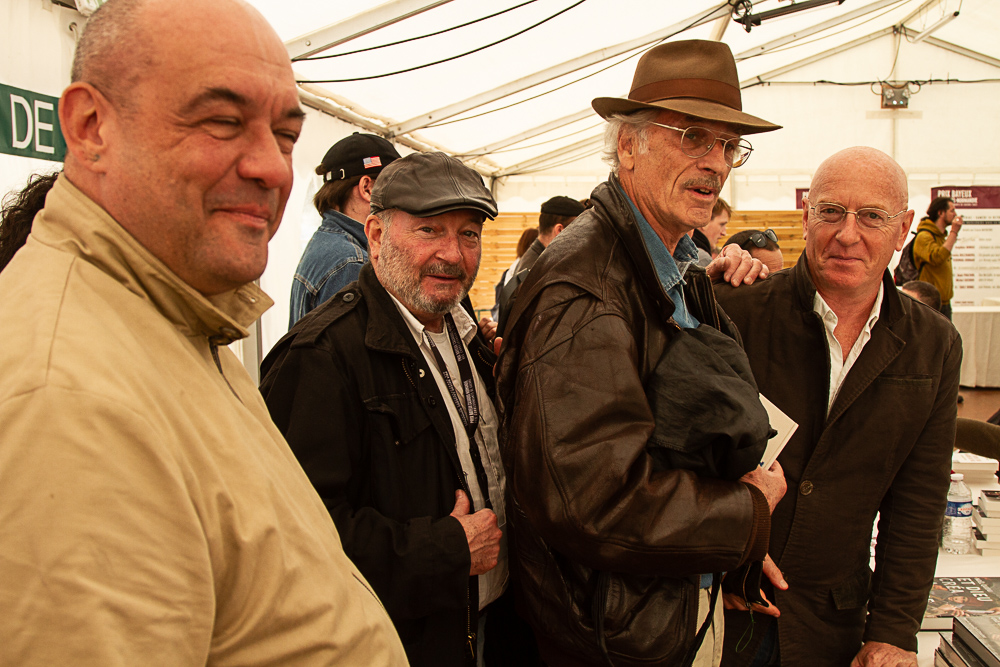 Bayeux 14 octobre 2023 - A la foire du livre : de gauche à droite: Philippe Lobjois, Emmanuel Ortiz, Jacques Langevin, Philippe Grangereau - Crédit Photo : Thomas Haley